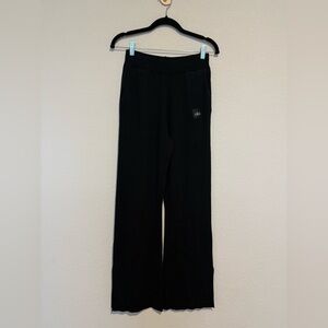 ALO Yoga women’s salana Black wide leg pant